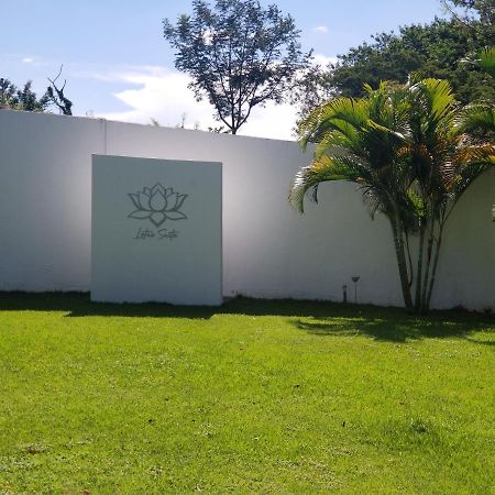 Lotus Suite Santa Cruz de La Sierra Esterno foto